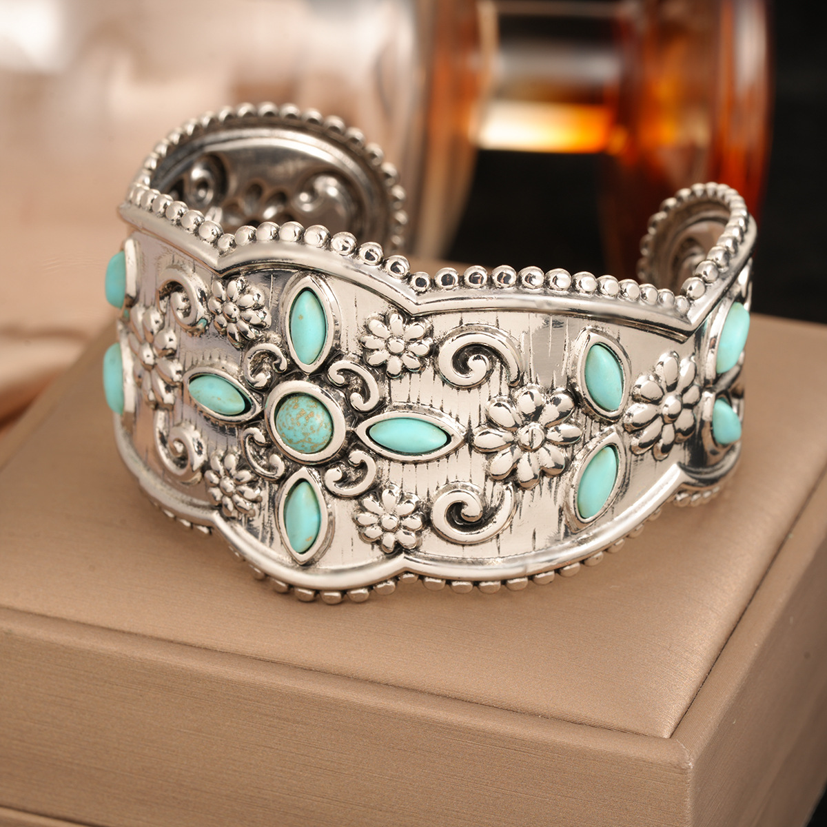 Vintage-style Turquoise Bracelet With A Textured Elegant Finish