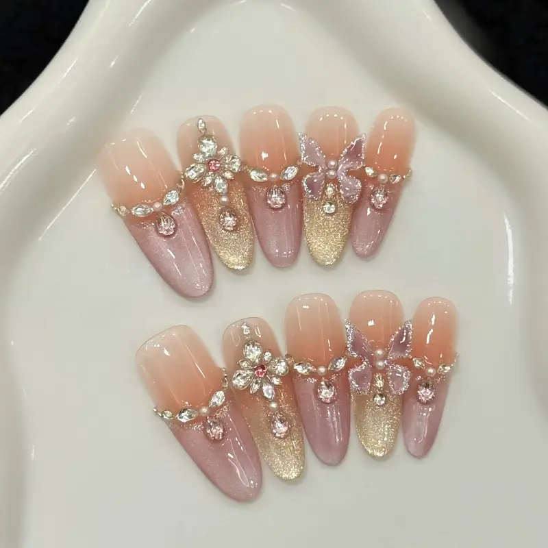 Fairy-style, Light-reflecting Nail Stickers That Enhance Your Complexion