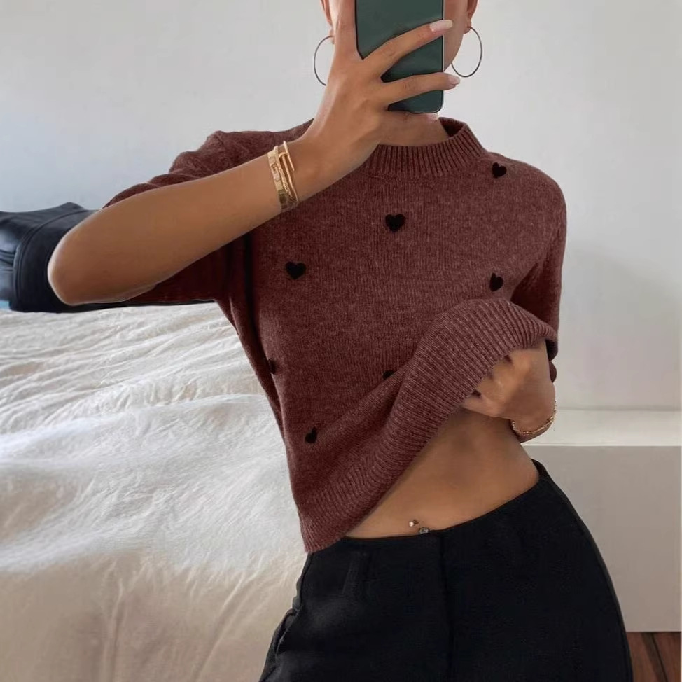 Womens Crew-Neck Pullover Heart Jacquard Knitted Sweater