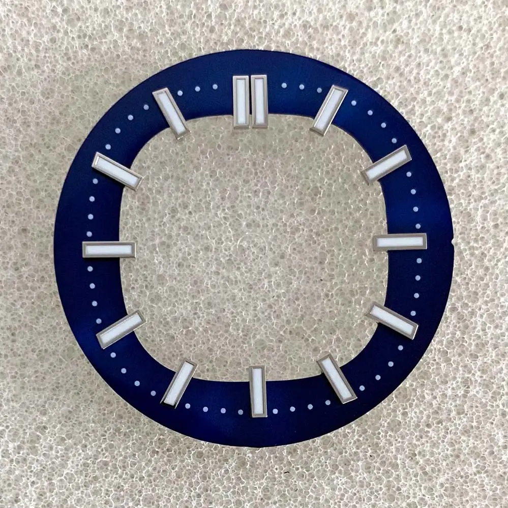 Simple Green Glow In The Dark Strip Nail Dial Accessory