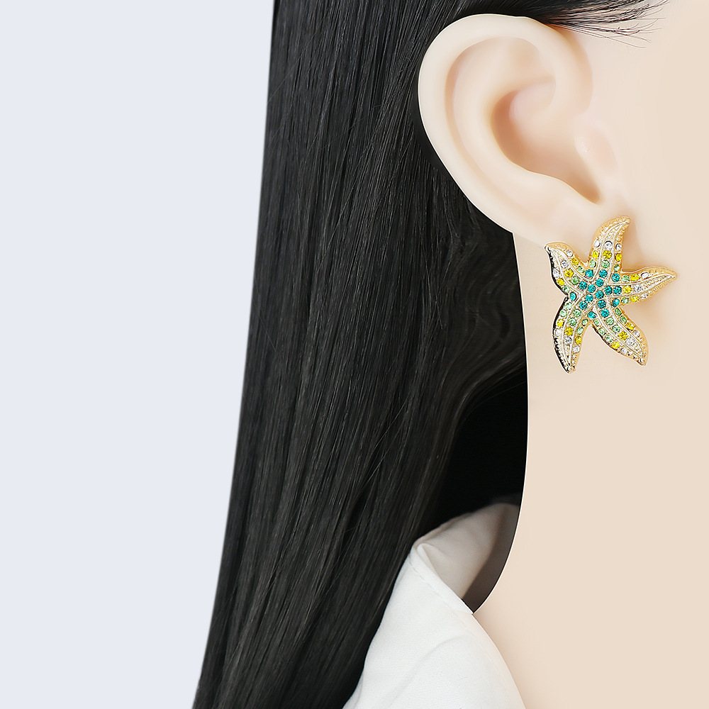 Women's Creative Starfish Full Diamond Stud Earrings