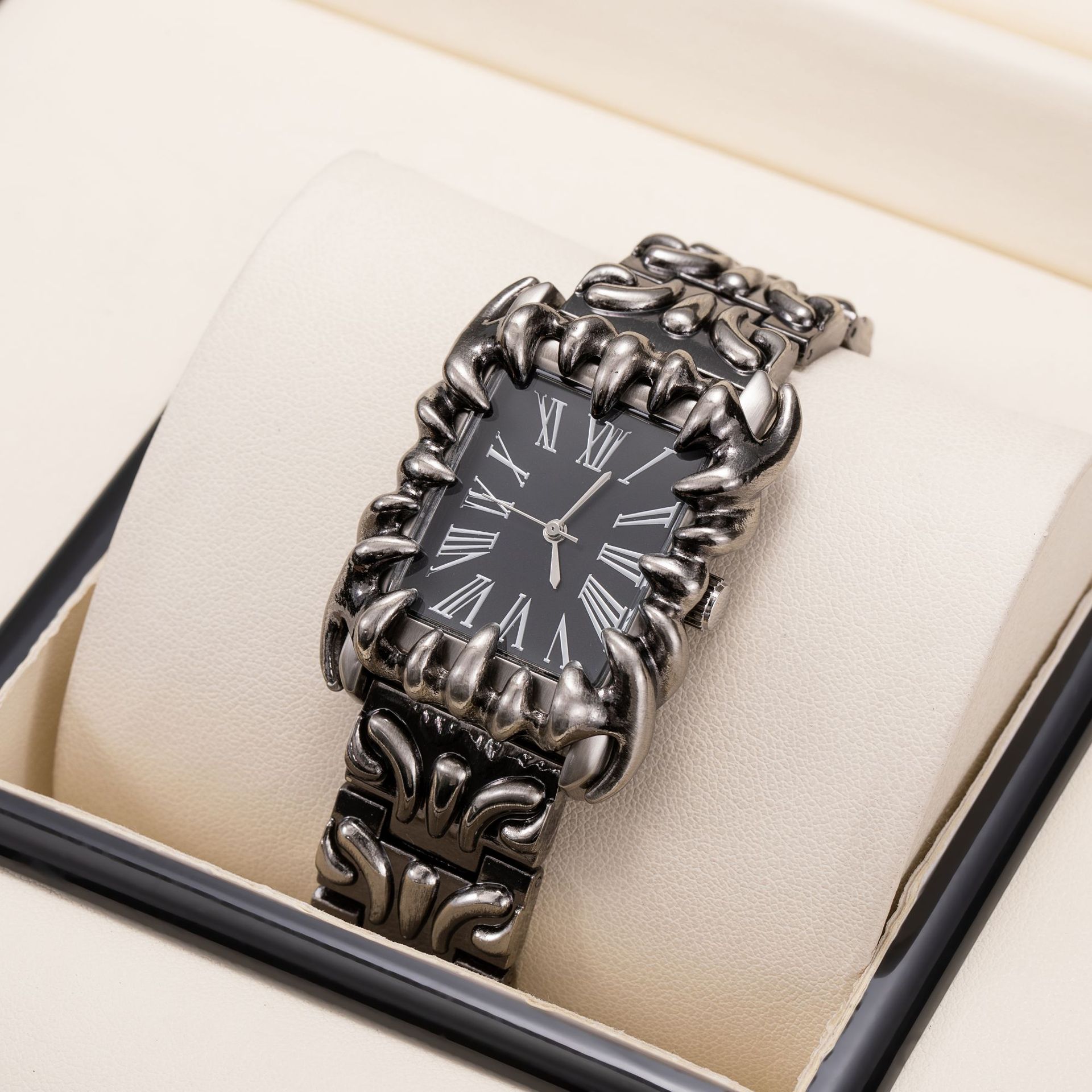 European And American Style Retro Personalized Embossed Irregular Shaped Pointed Claw Mens Watch 5