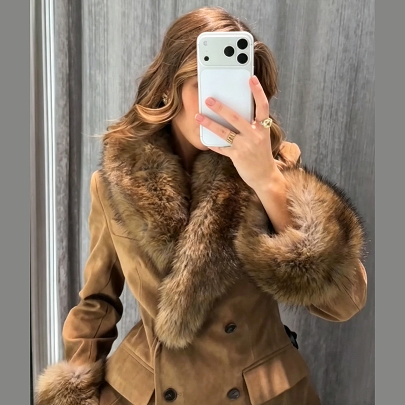 https://cf.cjdropshipping.com/quick/product/78521650-08ca-4e76-a785-b9d2dcf71c6c.jpg