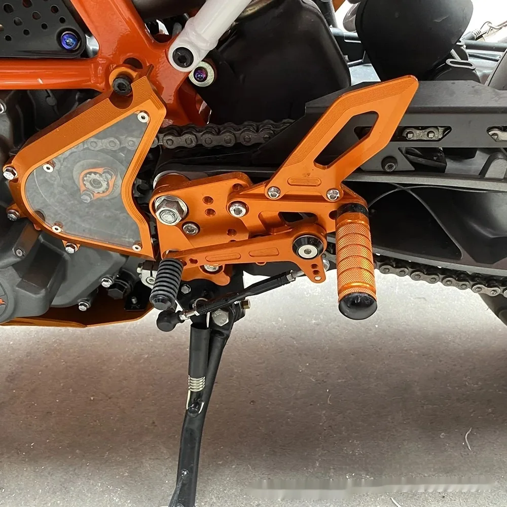Applicable to KTMDUKE 125200250390 Pedal Support Assembly