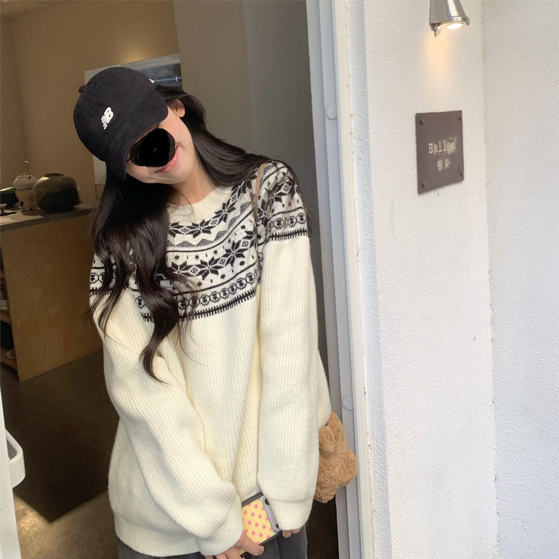 Soft And Relaxed-style Round-neck Loose-fit Pullover Knit Sweater - Image 5