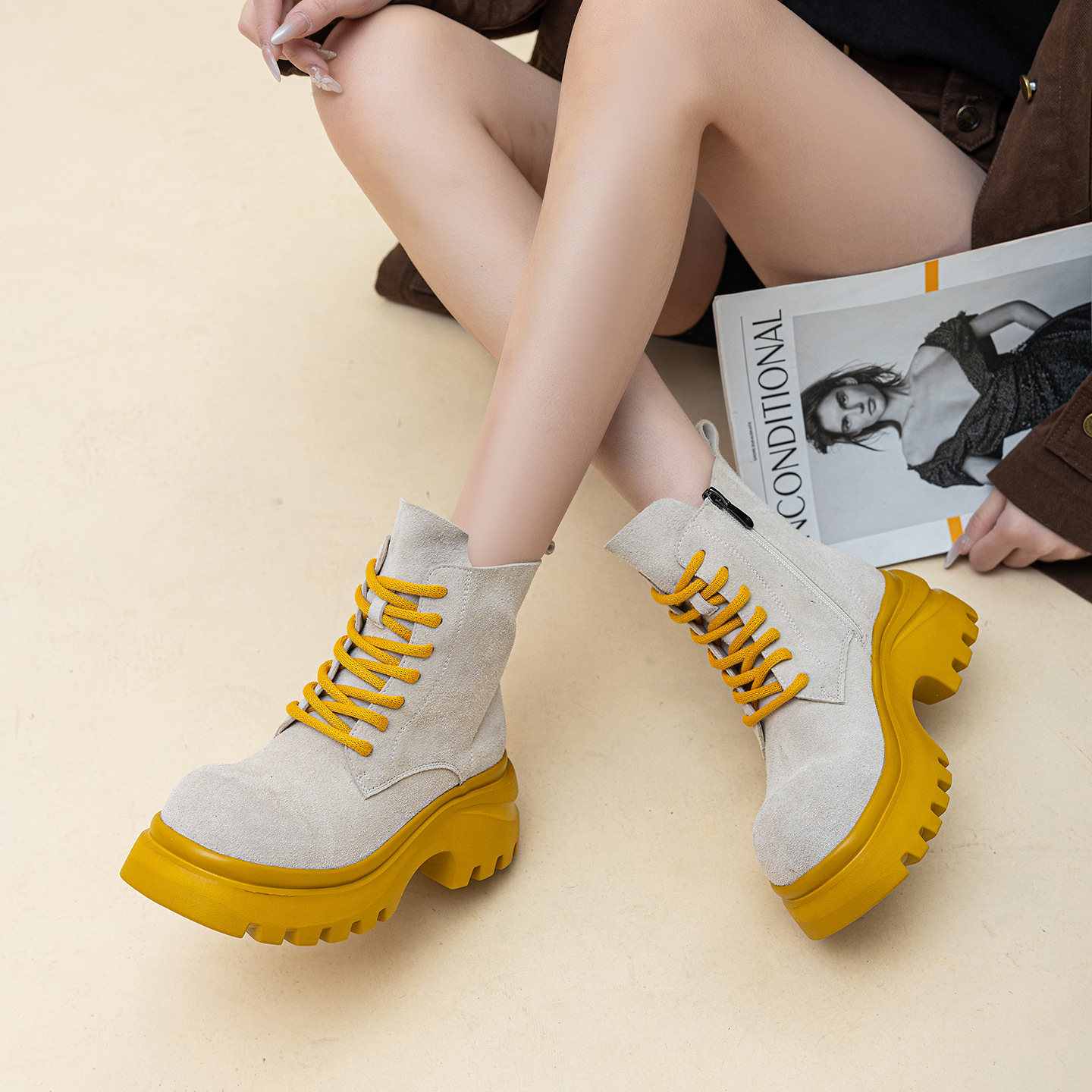 Womens Full-grain Leather Ankle Boots