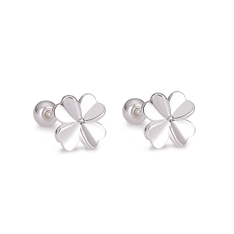 Four Leaf Clover Ear Stud Women's Simple Versatile Elegant Earrings