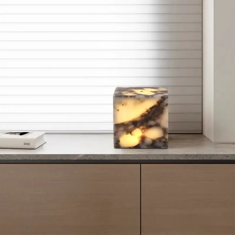 Creative Marble Personalized Pat Lamp Table