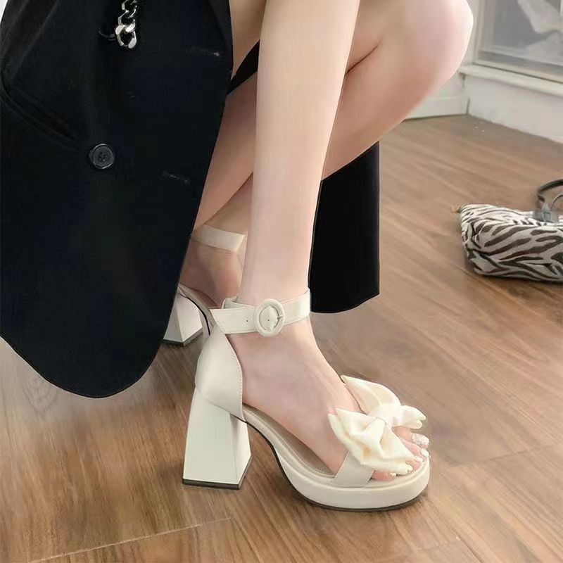 Platform High Heels, picture 3 of 4