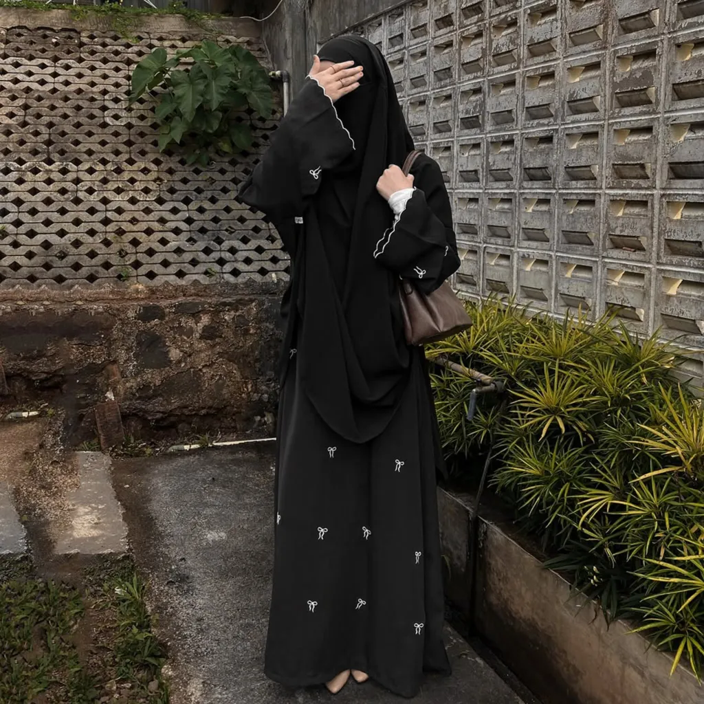 Dubai Middle East Turkey Dubai Bowknot Embroidery Dress - Black