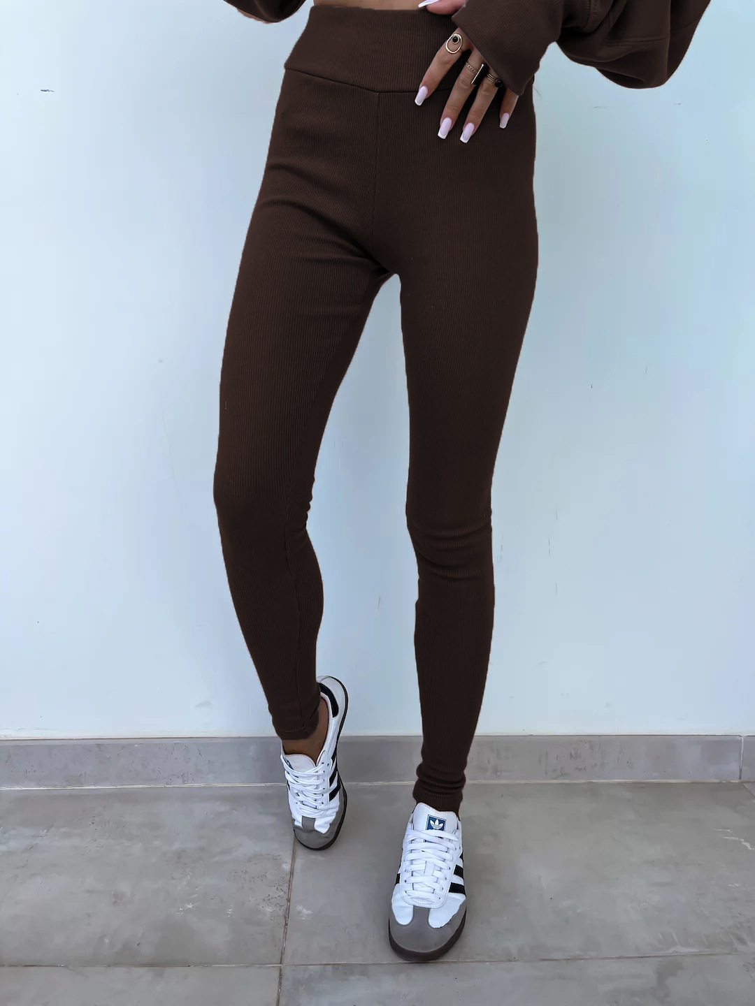 Casual Loose Sweater Suit with Tight Trousers. Product information: Color: apricot, red, khaki, pink, blue, purple, orange, green, black Sleeve type: regular sleeve Pants length: trousers Main fabric composition: Polyester (polyester fiber) Size: S,M,L,XL