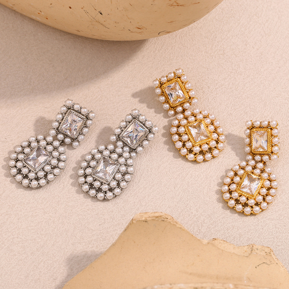 Fashionable 18K Gold-plated Stainless Steel Pearl Earrings