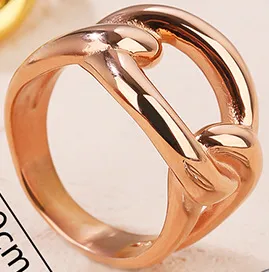 Titanium Steel Personality Hollow Out Ring For Women - Rose Gold