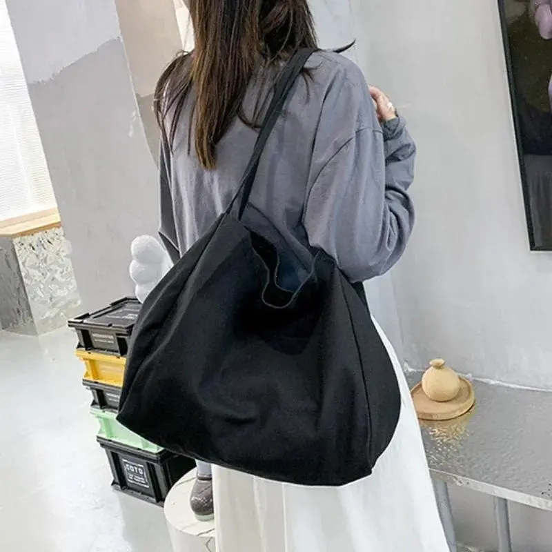 Japanese-style Effortless Canvas Bag