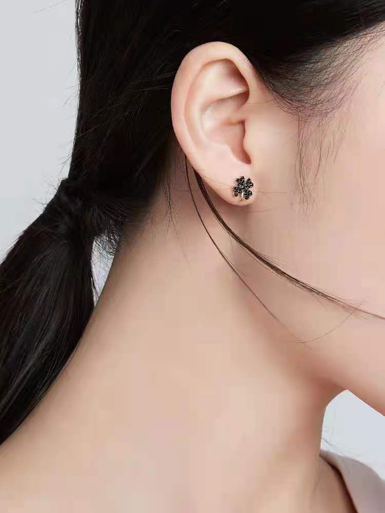 Simple Black Alloy Four Leaf Clover Ear Stud