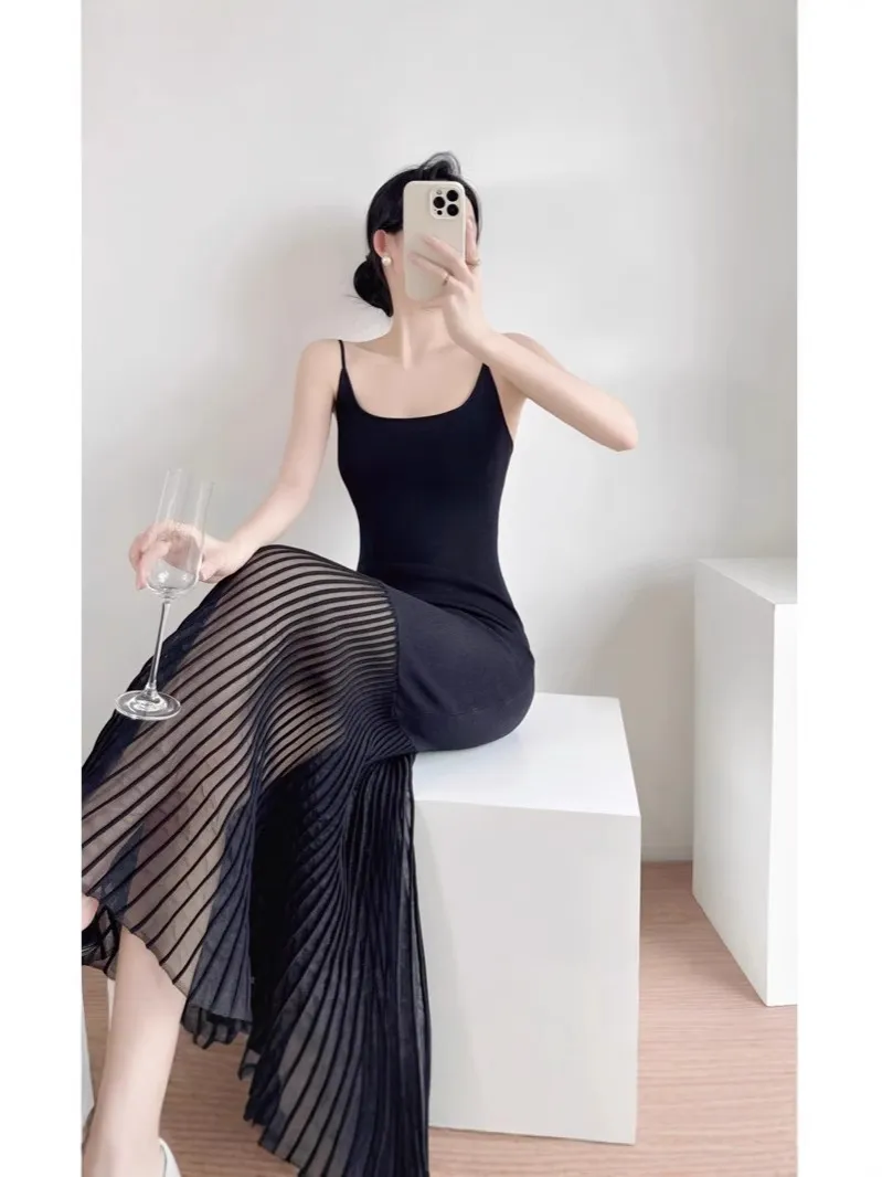 French Style Pure Desire Wind Backless Ice Silk Knitted Sling Dress - Black