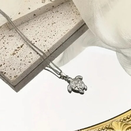 Personalized Embossed Titanium Steel Turtle Shape Pendant Necklace