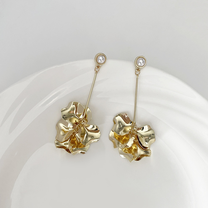 French Retro Metal Petals Silver Stud Earrings Women