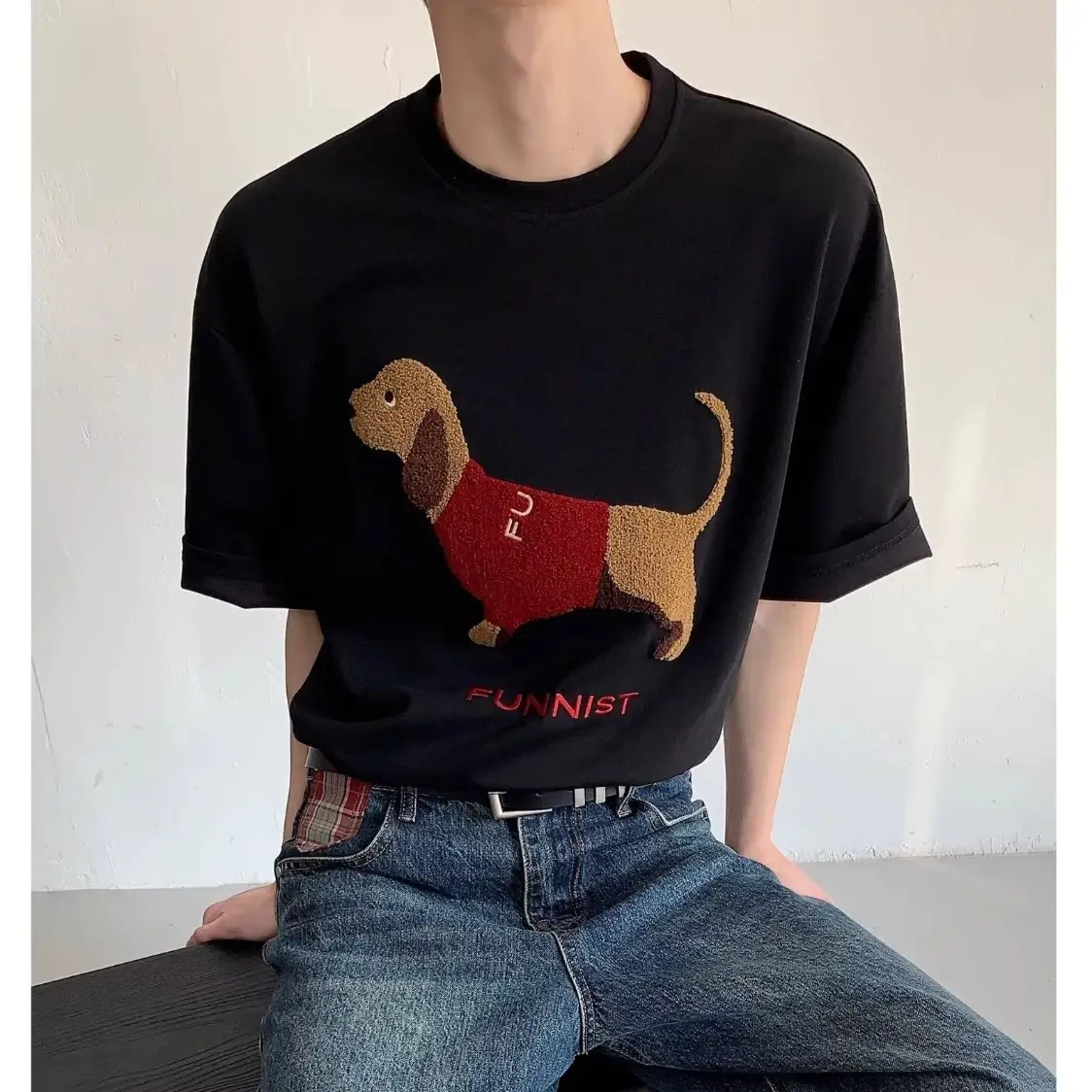 Sausage Dog Towel Embroidery Round Neck Short Sleeve T-shirt
