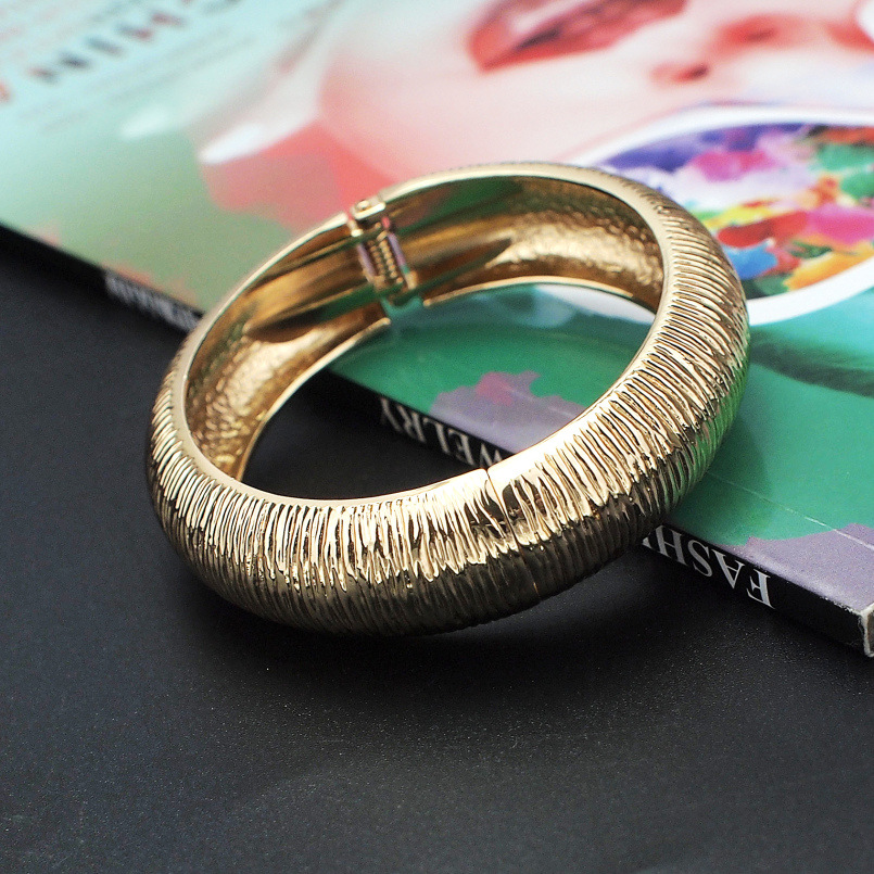 Rough Punk Fashion Geometry Pattern Exaggerated Bracelet
