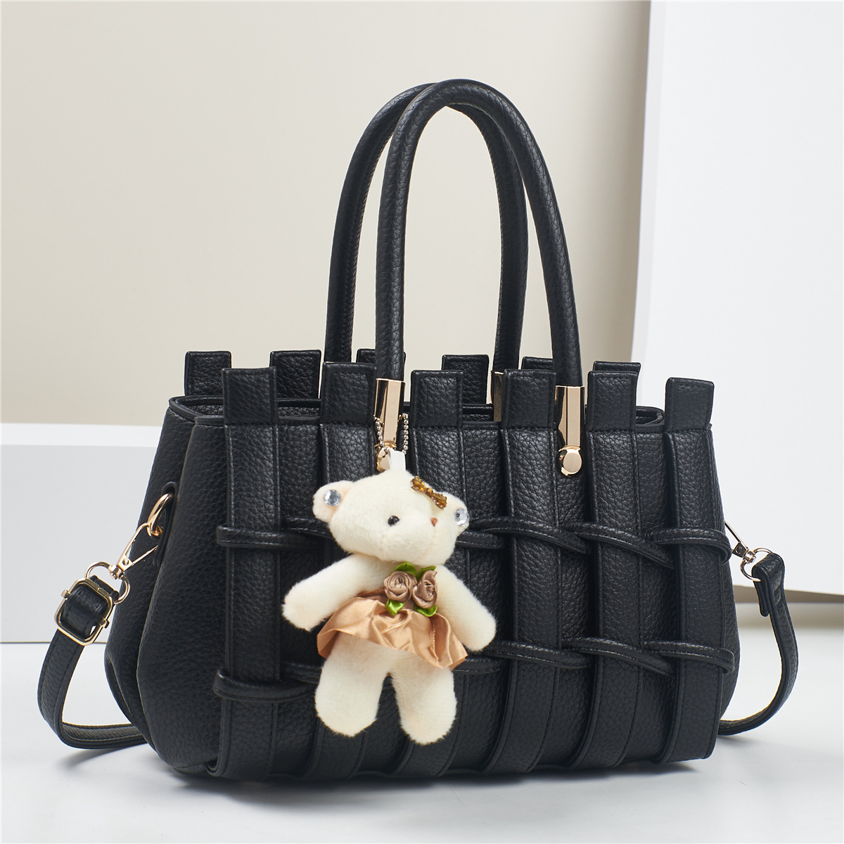 https://cf.cjdropshipping.com/quick/product/7a152dcd-d395-4302-8619-cf9e186c3c56.jpg
