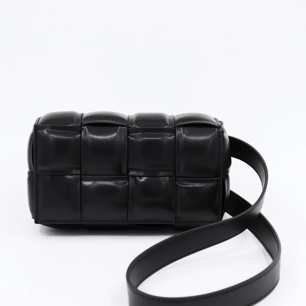 Woven Small Square Bag Women's Commuter Chain Creative Pillow Bag Simple Fashion Large Capacity Crossbody Bag - Black