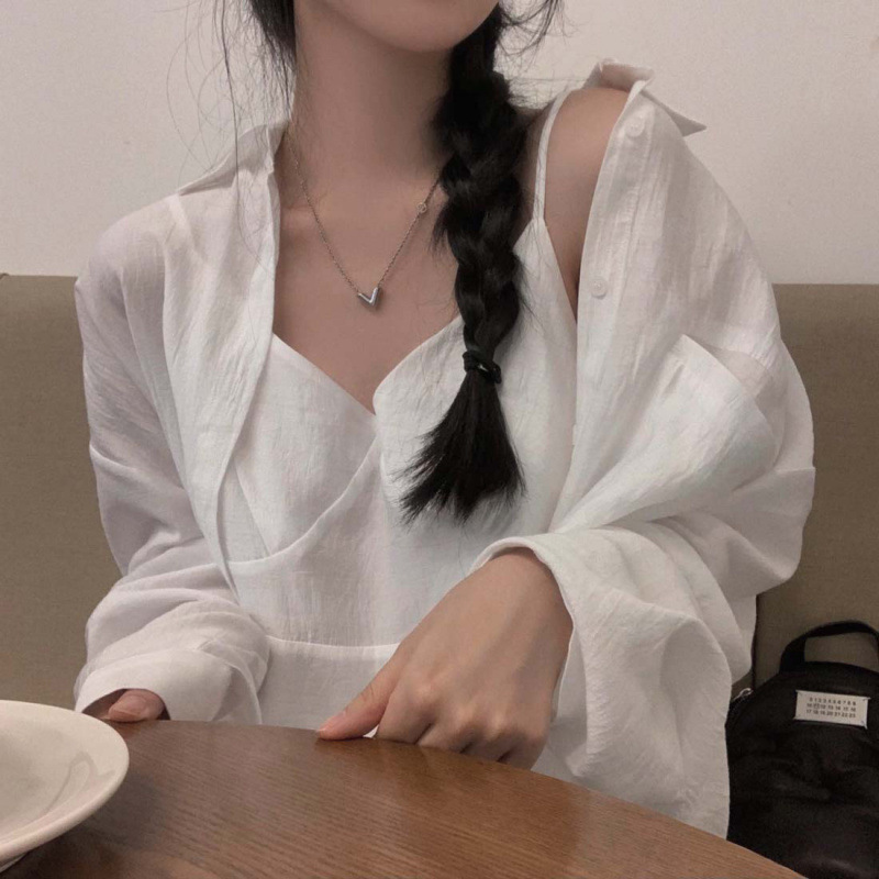 Simple V-neck Strap Shirt Two-piece Suit