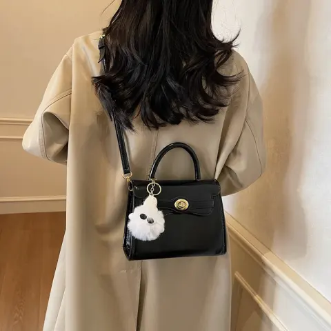 Women's Fashion Portable Shoulder Messenger Bag