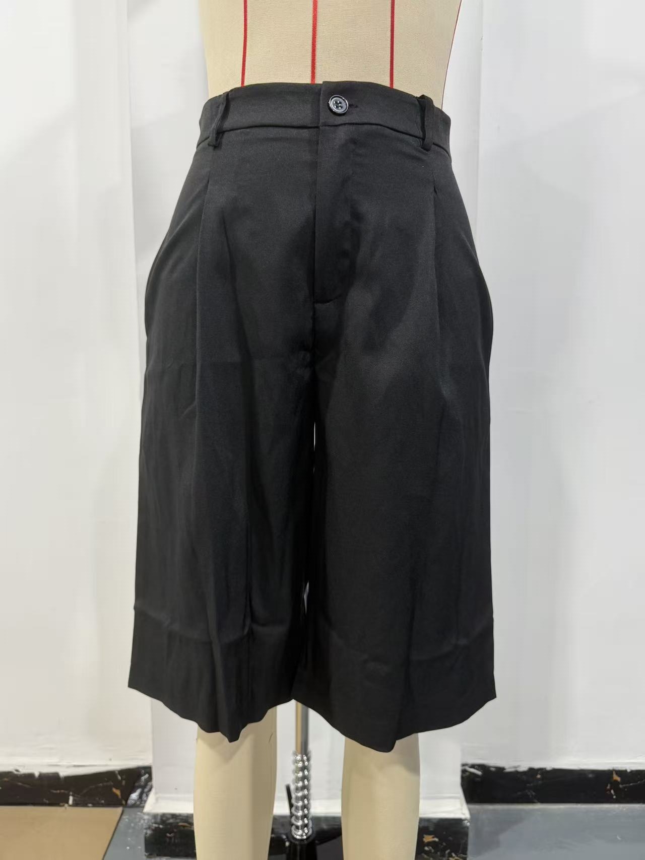 Women's Bermuda shorts product image 8