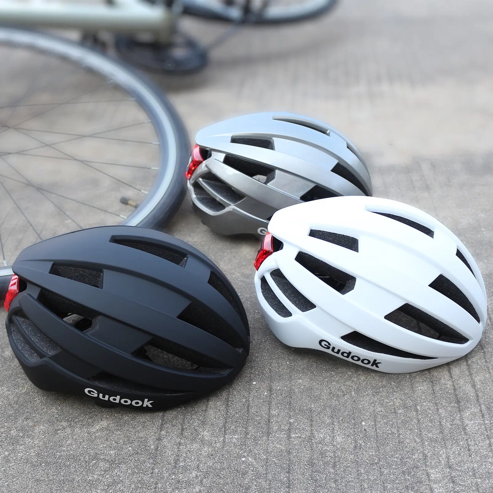 LED Light Bicycle Riding Integrated Helmet Men