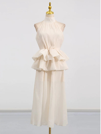 Buy Women's Clothing Online | Buy Trending Dresses for Women