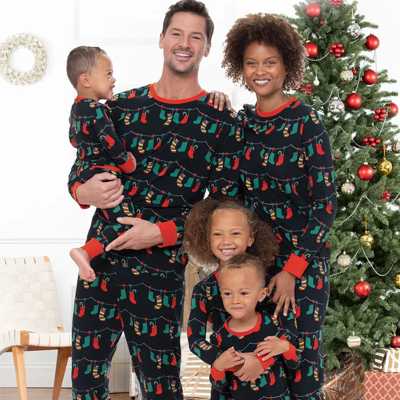 European And American Printed Family Of Four