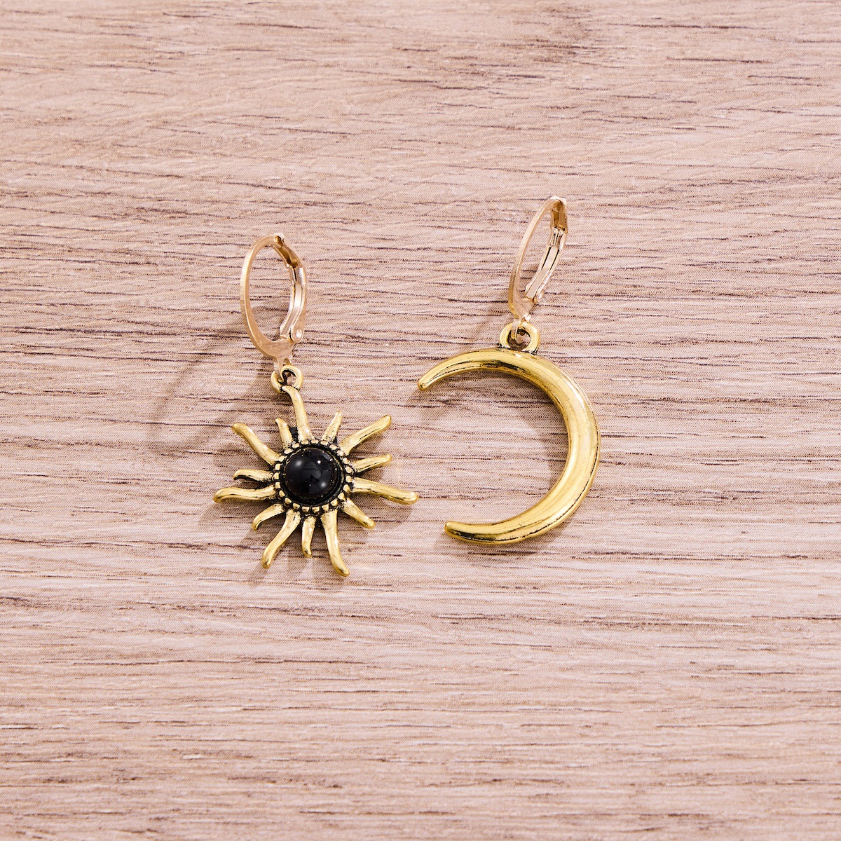 Creative Punk Sun Moon Pendant Earrings For Women