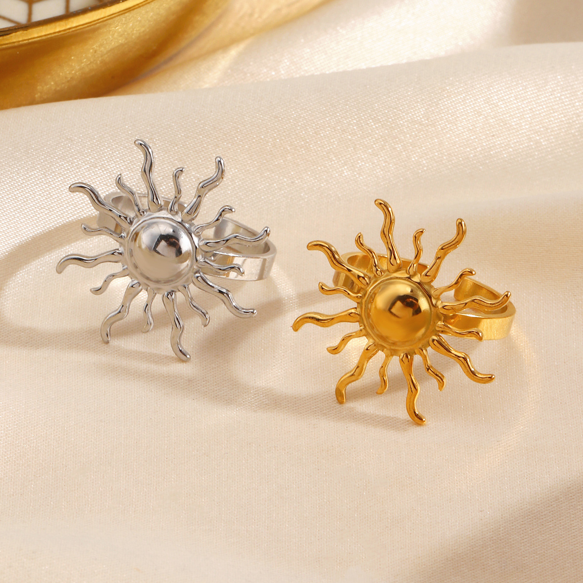 Personalized Fashionable Trendy Stainless Steel Sun Ring - imagen 1