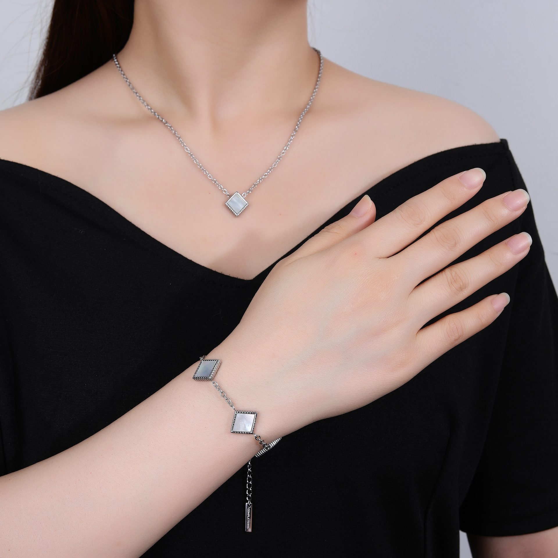 Square Natural White Shell Pendant Collarbone Necklace Bracelet