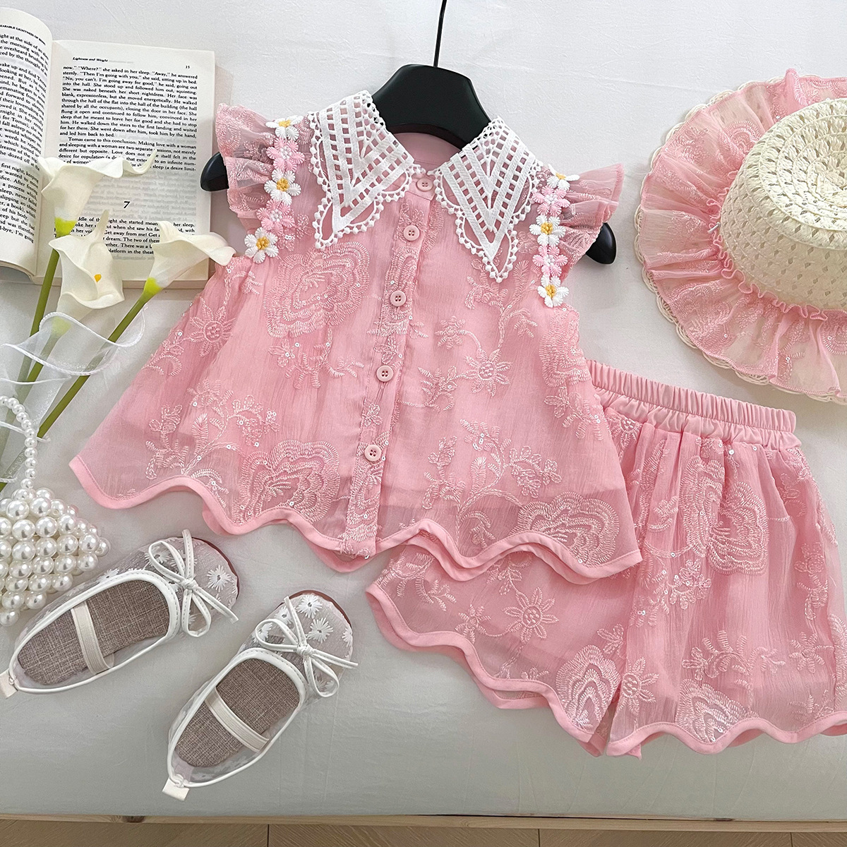 Western-style Heavy-embroidered Collared Top And Shorts Two-piece Set For Little Girls