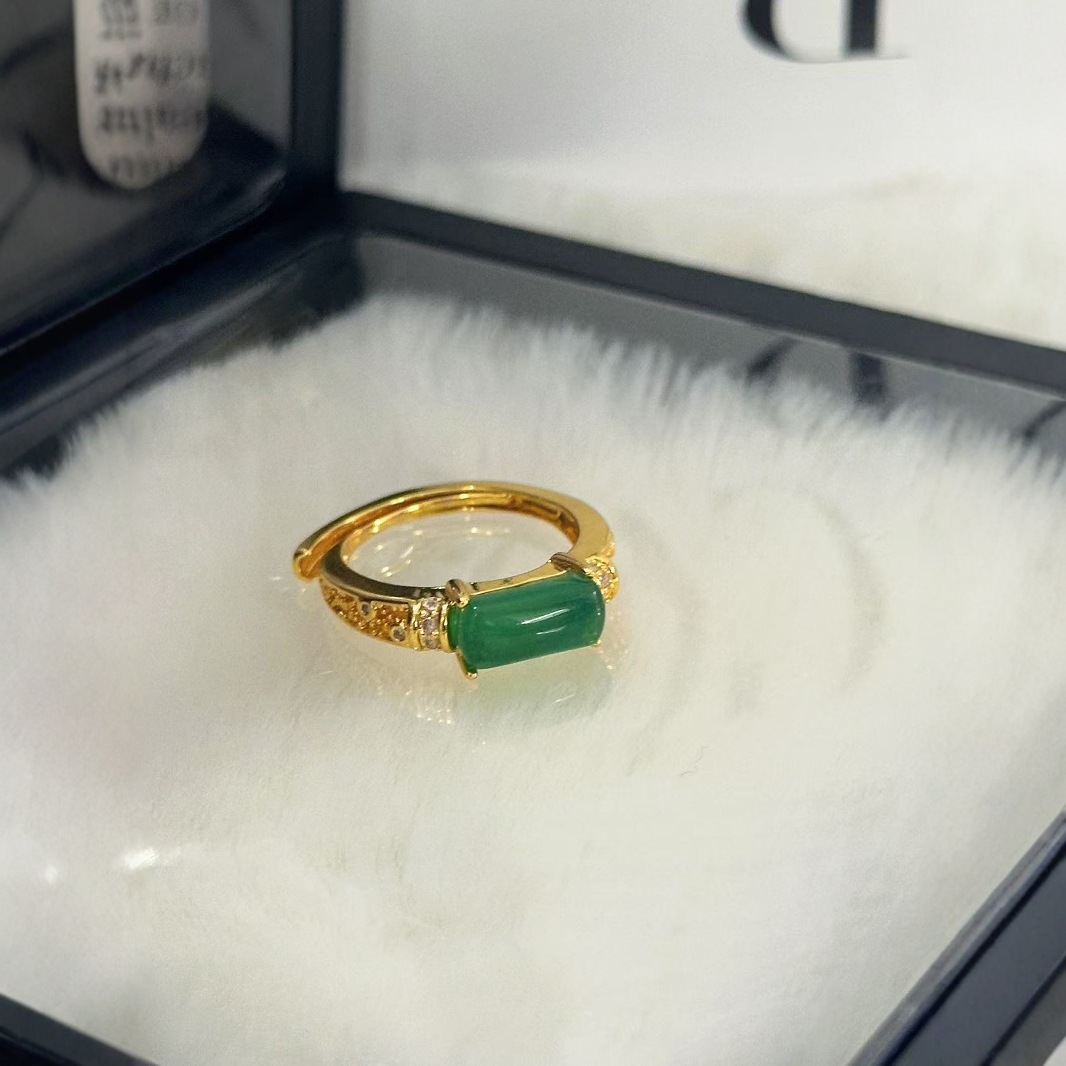 Natural Hetian Jade Cabochon Minimalist Vintage End Design Fresh And Delicate Womens Ring