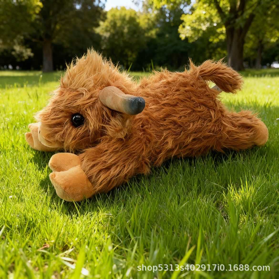 Long-Haired Highland Cow Lifelike Scottish Highland Cattle Plush Toy Doll