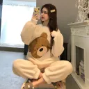 Head Tilt Bear White