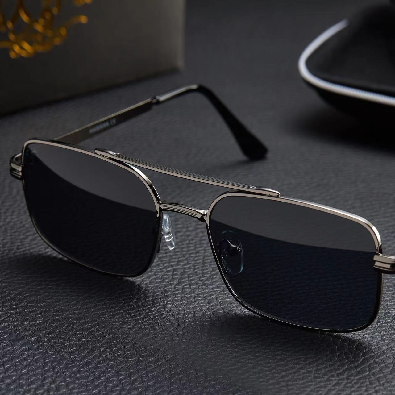 Silver Frame Black Gray