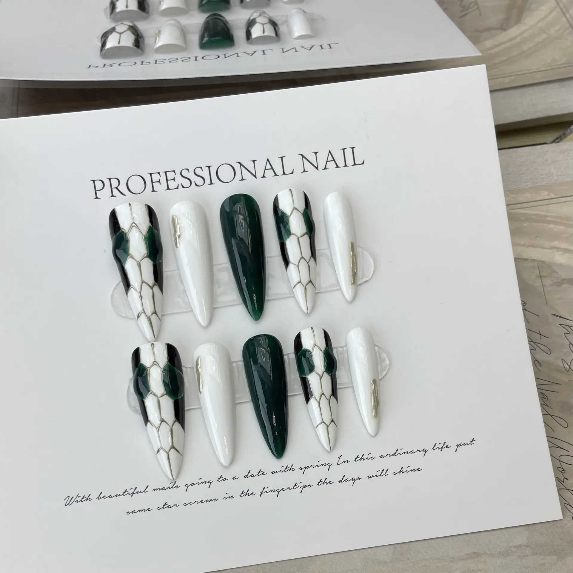 Wearing Nail Snake Head Manicure Advanced
