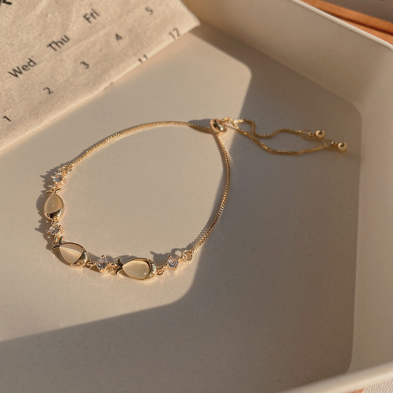 https://cf.cjdropshipping.com/quick/product/7c8553f6-78e1-4903-9fd1-98f73f48439e.jpg
