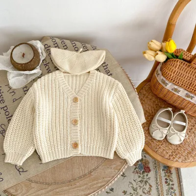 Infant Pearl Thick Needle V-neck Pin Coat