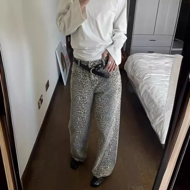 Fashionable Retro Straight Loose Jeans For Women Light Color Leopard Print - Shop at LoveMi