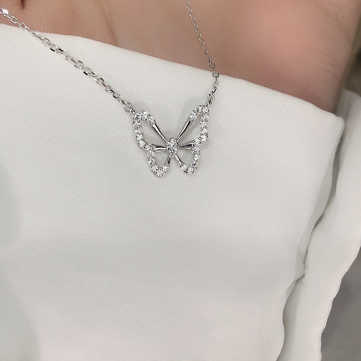 S925 Silver Plating 14K Golden Butterfly Clavicle Chain Necklace