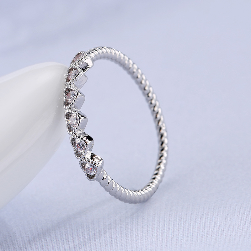 Niche Design Women's Simple Cold Style Ring