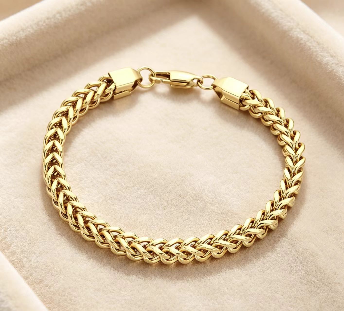Gold Cuban Link Chain overview