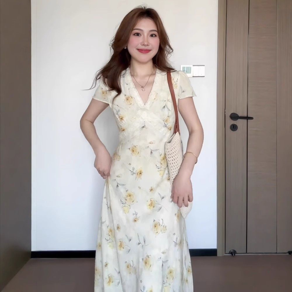 Plus-size Vacation-style Lace-trimmed Floral Womens Summer Lace-up Waist-cinching Dress
