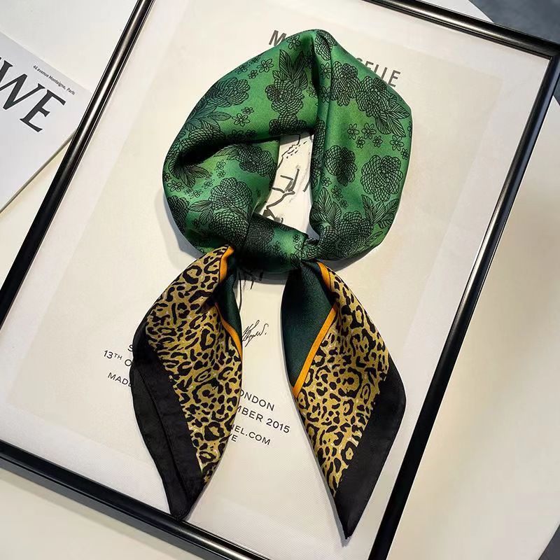 Women's High-end Thin Square Scarf - Image 4