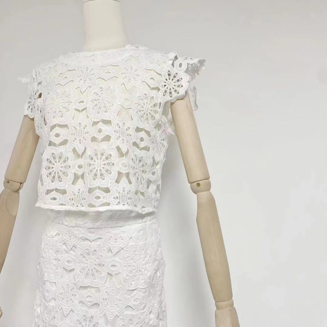 Embroidered Flower Top Ruffled Patchwork Long Dress Suit Women